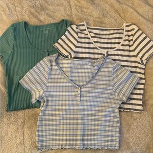 AMERICAN EAGLE Set of Three Henley Tops